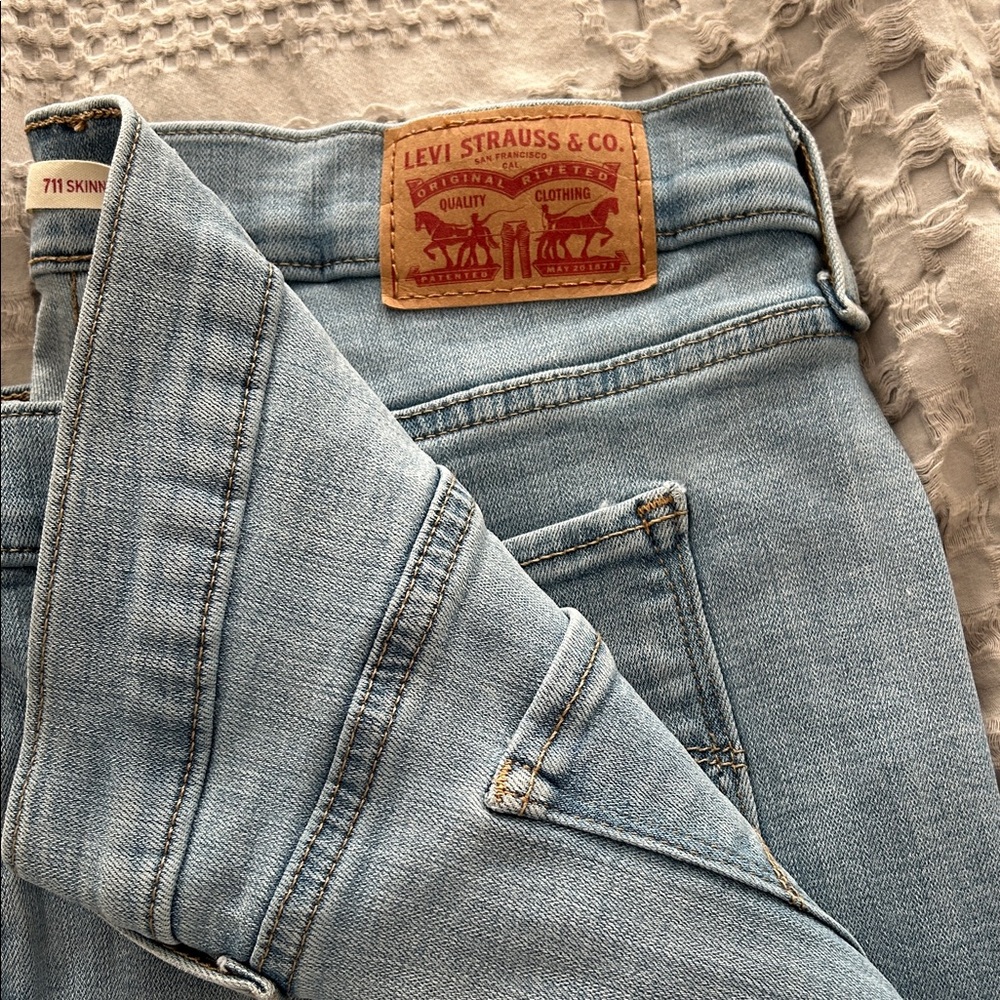 Levi's Women's Skinny Jeans in Light Blue